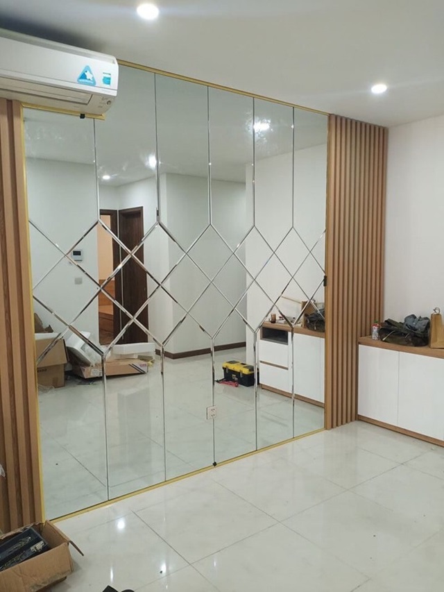 Nên chọn gương phù hợp với không gian nội thất Nên chọn gương phù hợp với không gian nội thất
