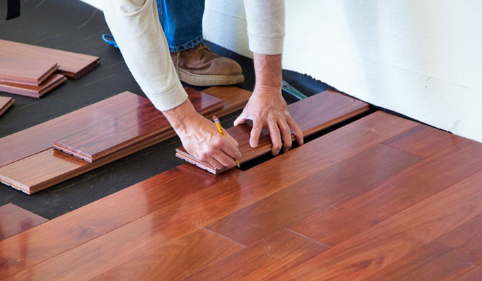 Chi phí lắp đặt sàn gỗ phụ thuộc nhiều yếu tố
