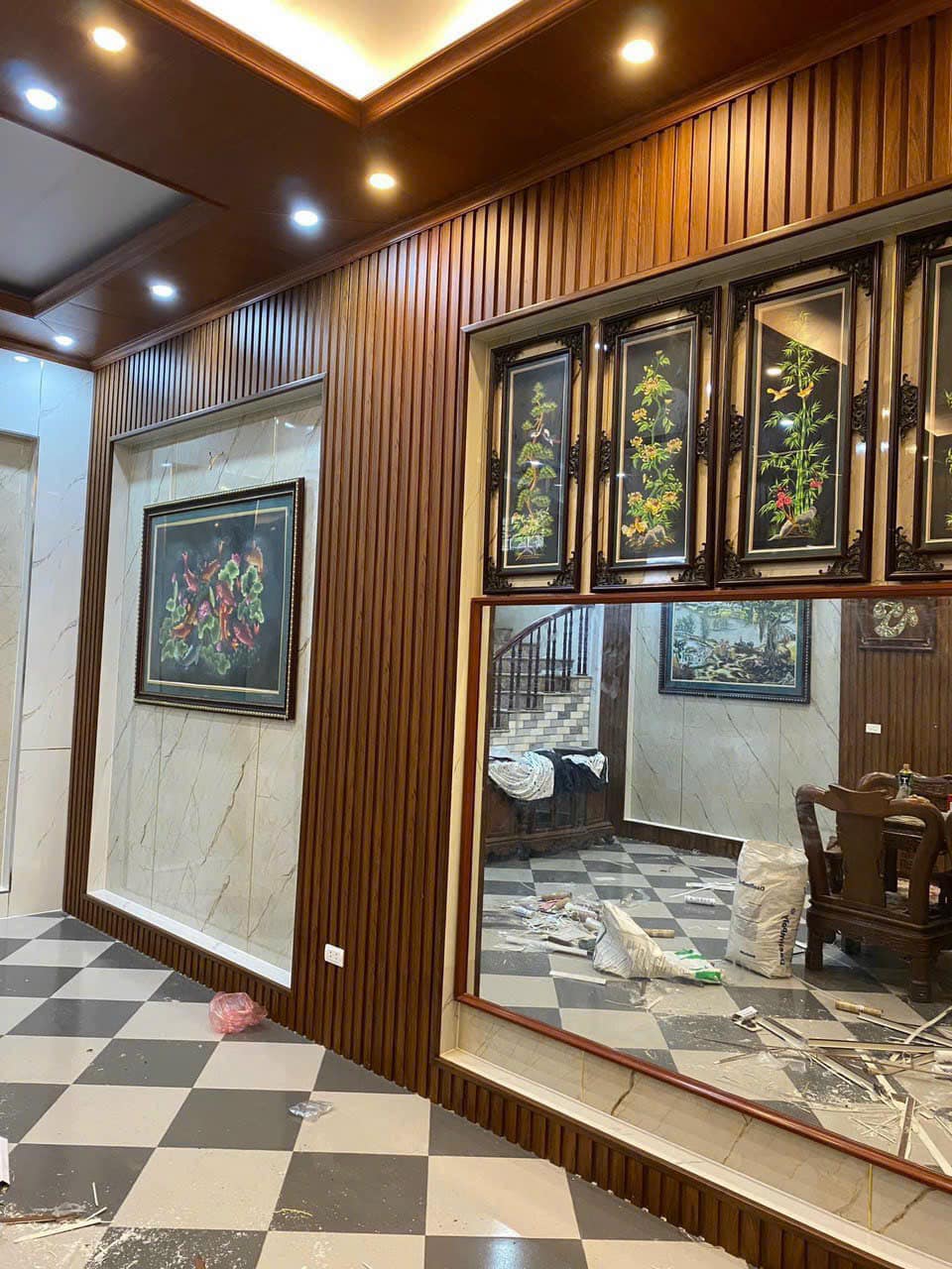 Vách ngăn nhựa được ứng dụng rộng rãi trong nhiều loại hình công trình khác nhờ tính linh hoạt và hiệu quả kinh tế